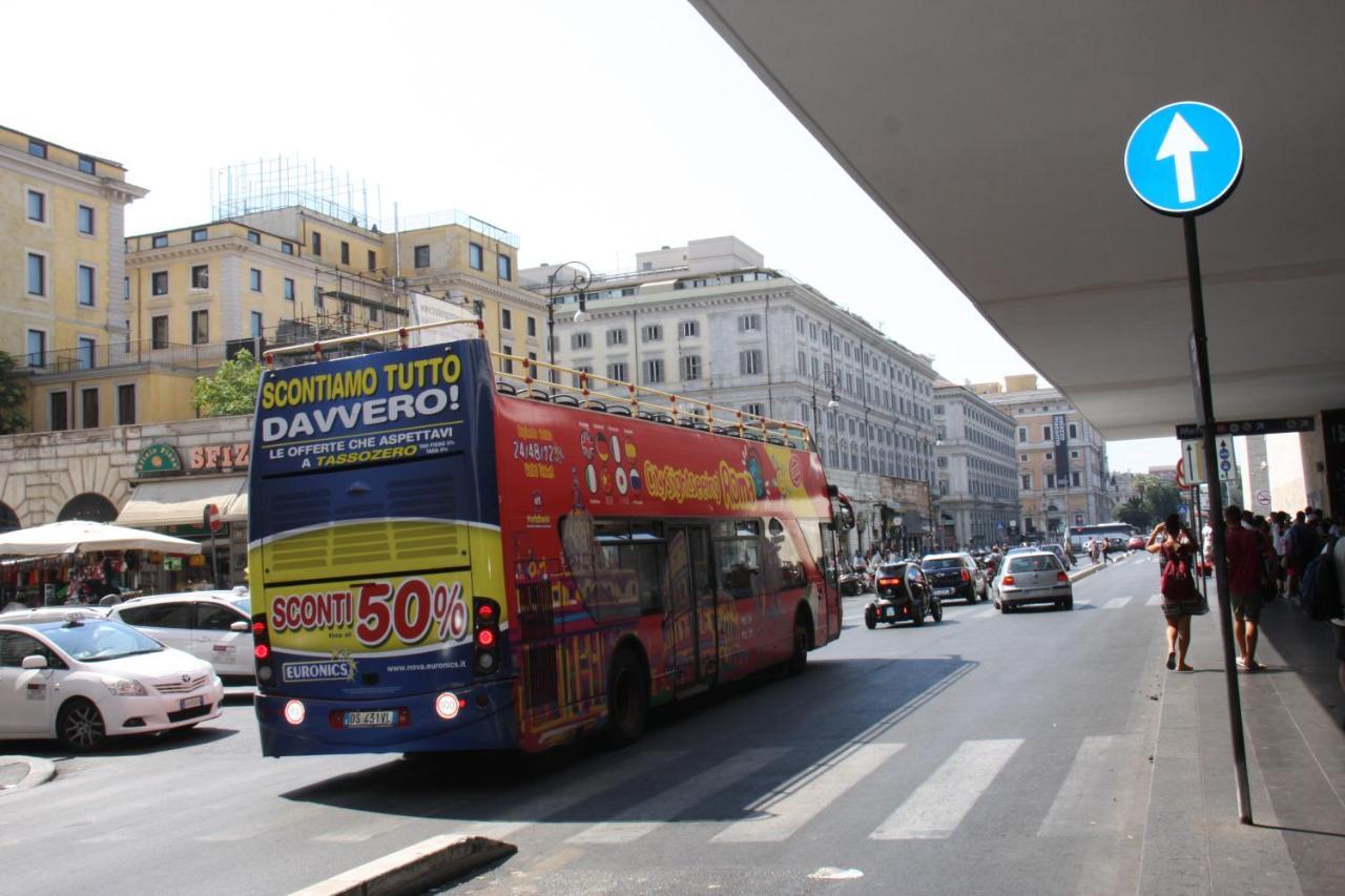 Готель Roma Castle Termini Екстер'єр фото