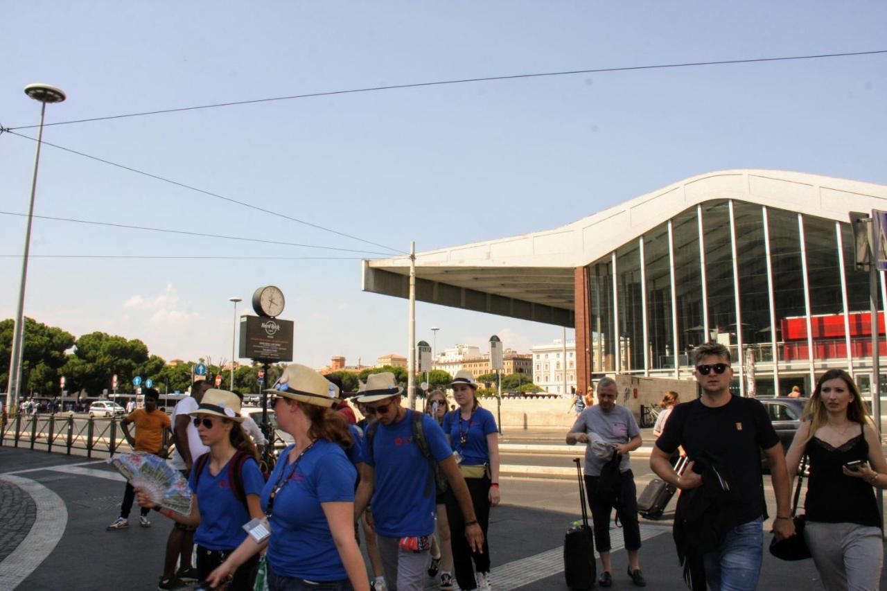 Готель Roma Castle Termini Екстер'єр фото